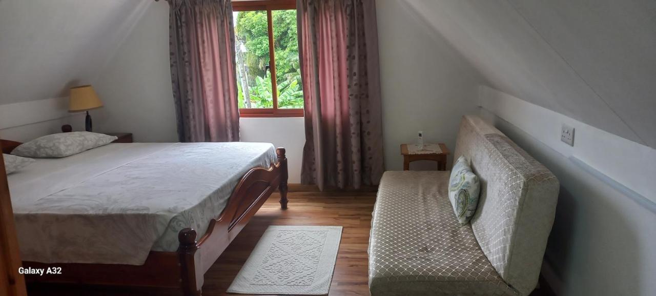 Loversnest Self Catering Anse aux Pins エクステリア 写真