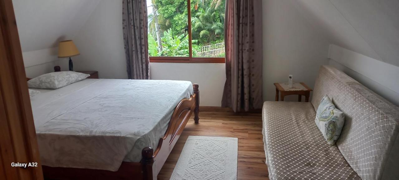 Loversnest Self Catering Anse aux Pins エクステリア 写真