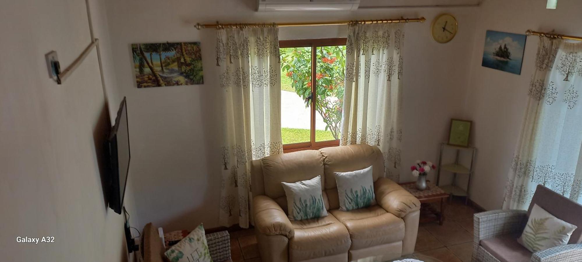 Loversnest Self Catering Anse aux Pins エクステリア 写真